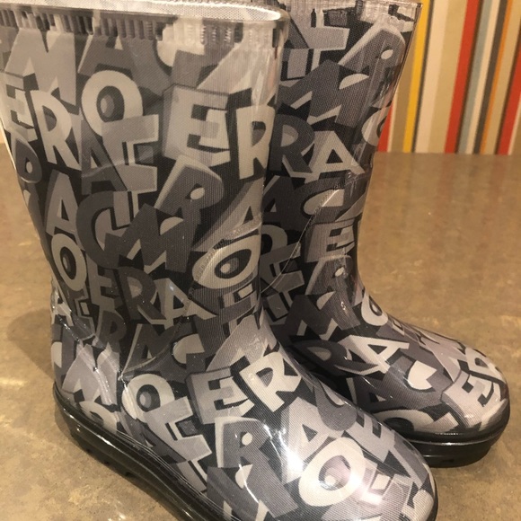 BRAND NEW Salvatore Ferragamo Kids RainBoots SZ 29 - Picture 1 of 5